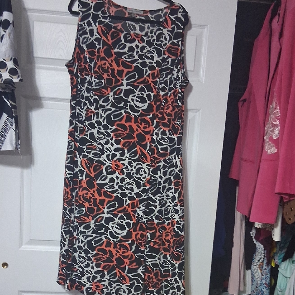 Danny & Nicole Black, White, and Orange Floral Midi Dress 20W Sz  $